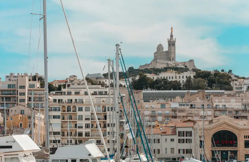 Le Vieux-Port de Marseille et Notre-Dame-de-la-Garde